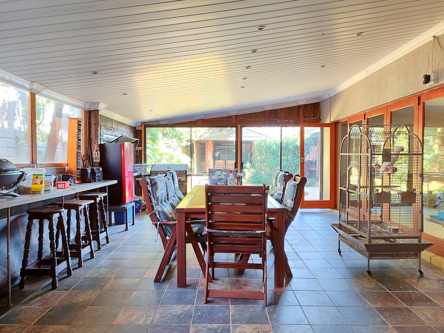 6 Bedroom Property for Sale in Doringkruin North West